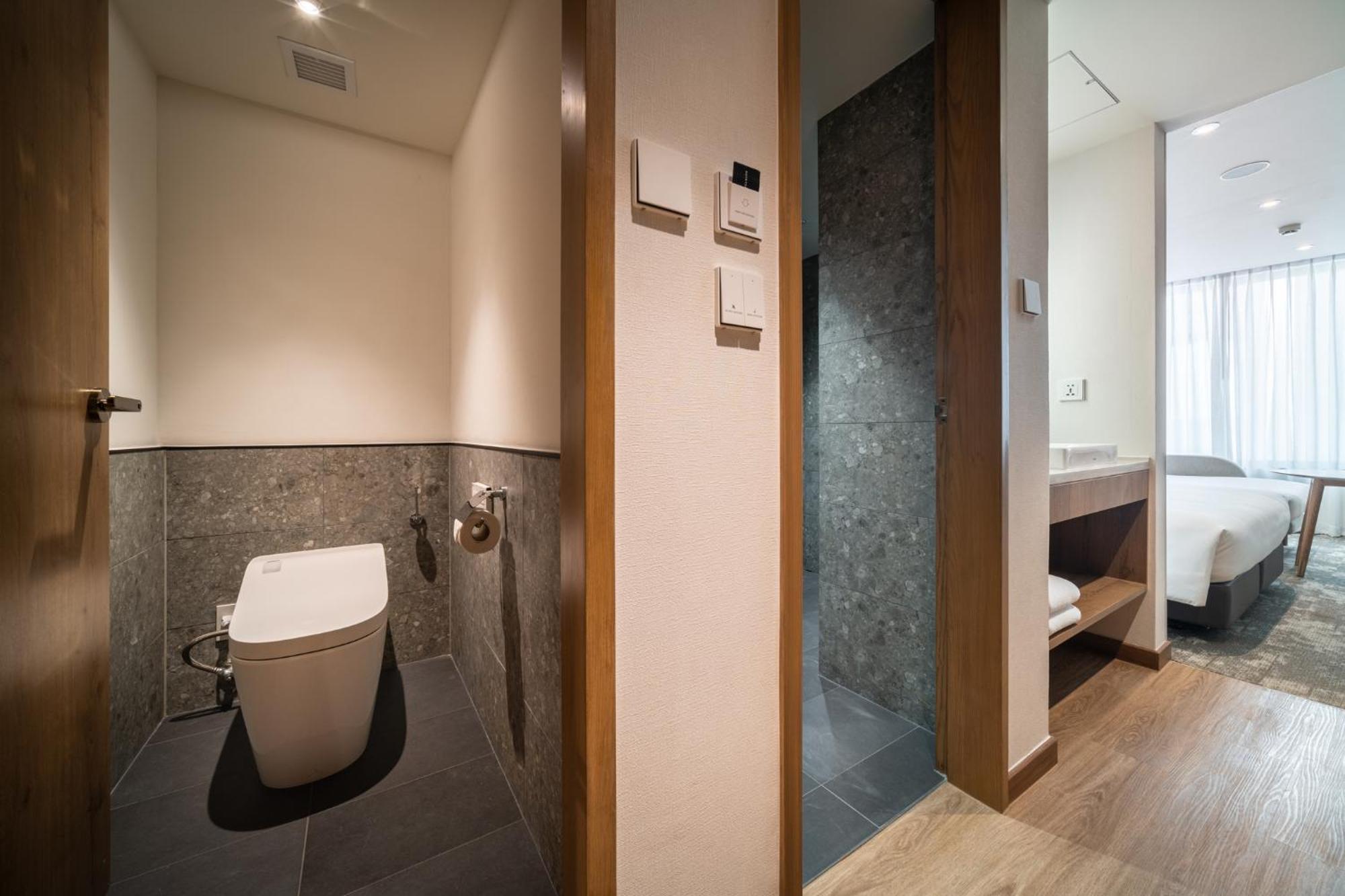 Sotetsu Grand Fresa โรงแรม 4*